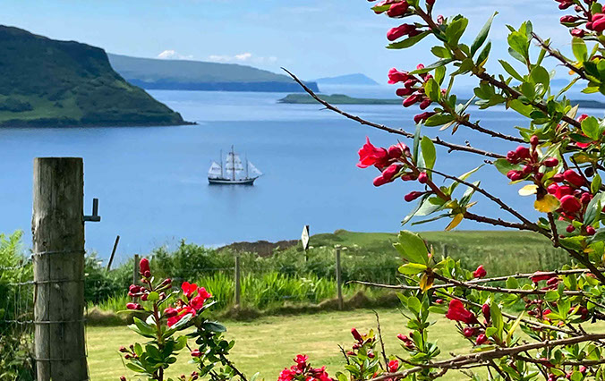 Enjoy stunning sea views of Waternish and Loch Bay from Auld Orwell Cottage
